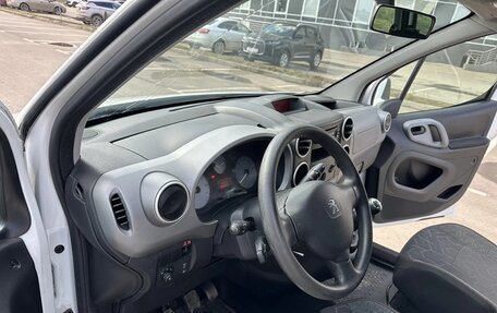 Peugeot Partner II рестайлинг 2, 2018 год, 840 000 рублей, 23 фотография