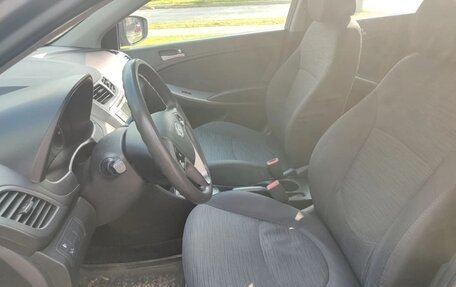 Hyundai Solaris II рестайлинг, 2016 год, 710 000 рублей, 16 фотография
