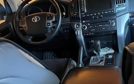 Toyota Land Cruiser 200, 2010 год, 3 100 000 рублей, 5 фотография