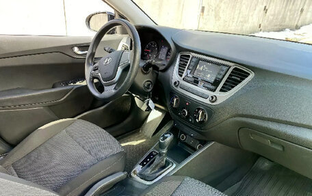 Hyundai Solaris II рестайлинг, 2020 год, 1 300 000 рублей, 4 фотография