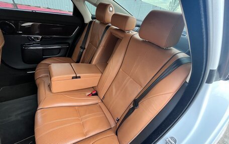 Jaguar XJ IV (X351), 2018 год, 3 100 000 рублей, 7 фотография
