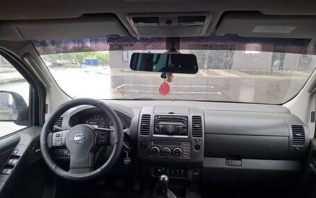 Nissan Navara (Frontier), 2008 год, 820 000 рублей, 30 фотография