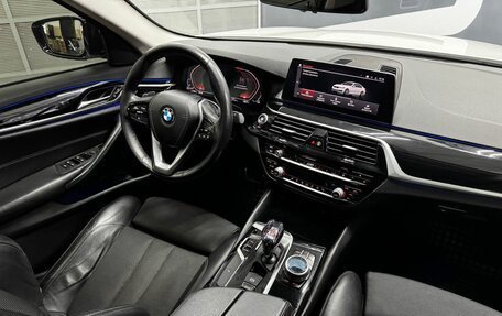 BMW 5 серия, 2019 год, 3 249 900 рублей, 17 фотография