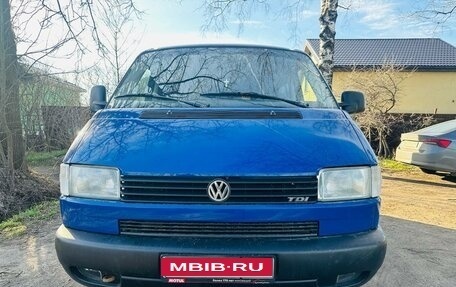 Volkswagen Transporter T4, 2003 год, 990 000 рублей, 1 фотография