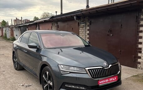 Skoda Superb III рестайлинг, 2020 год, 3 120 000 рублей, 1 фотография
