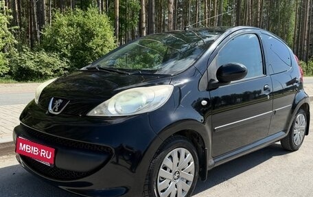 Peugeot 107 I рестайлинг, 2007 год, 445 000 рублей, 1 фотография