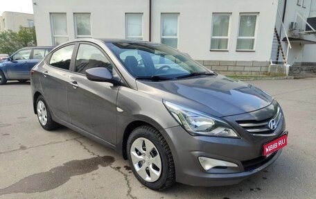 Hyundai Solaris II рестайлинг, 2016 год, 730 000 рублей, 1 фотография