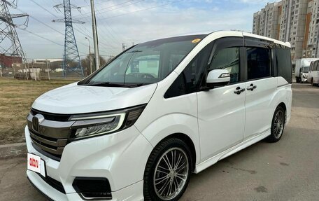 Honda Stepwgn IV, 2021 год, 1 790 000 рублей, 1 фотография