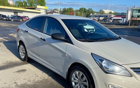 Hyundai Solaris II рестайлинг, 2015 год, 1 195 000 рублей, 3 фотография