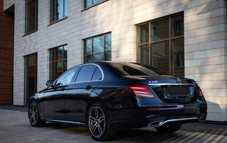 Mercedes-Benz E-Класс, 2019 год, 3 979 000 рублей, 4 фотография