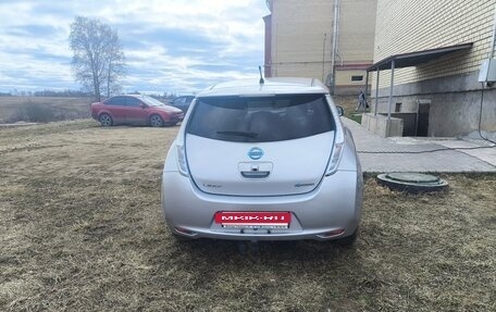 Nissan Leaf I, 2014 год, 705 000 рублей, 3 фотография