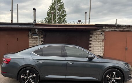 Skoda Superb III рестайлинг, 2020 год, 3 120 000 рублей, 5 фотография