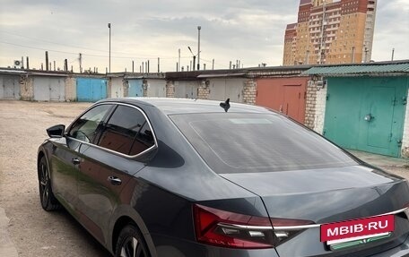 Skoda Superb III рестайлинг, 2020 год, 3 120 000 рублей, 2 фотография