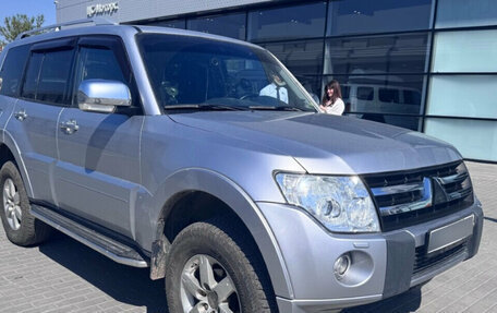 Mitsubishi Pajero IV, 2011 год, 1 799 000 рублей, 3 фотография