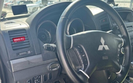 Mitsubishi Pajero IV, 2011 год, 1 799 000 рублей, 11 фотография