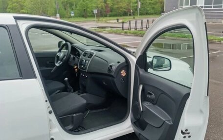 Renault Logan II, 2019 год, 720 000 рублей, 11 фотография