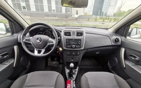 Renault Logan II, 2019 год, 720 000 рублей, 19 фотография