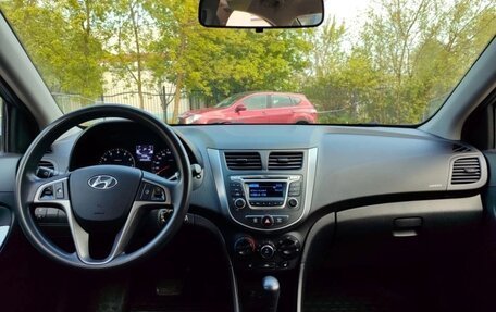 Hyundai Solaris II рестайлинг, 2016 год, 730 000 рублей, 23 фотография
