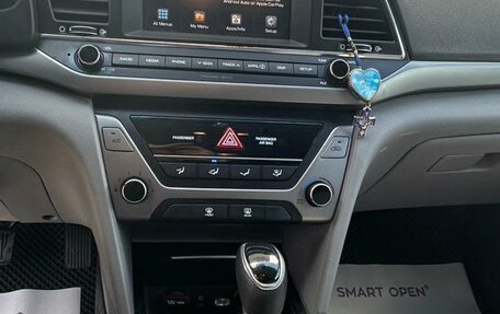 Hyundai Elantra VI рестайлинг, 2018 год, 1 399 000 рублей, 6 фотография