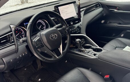 Toyota Camry, 2021 год, 3 110 000 рублей, 5 фотография