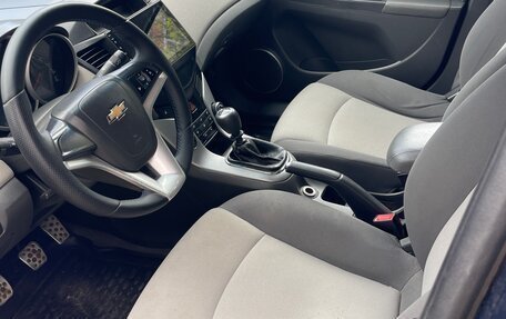 Chevrolet Cruze II, 2010 год, 720 000 рублей, 9 фотография