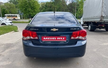 Chevrolet Cruze II, 2010 год, 720 000 рублей, 6 фотография