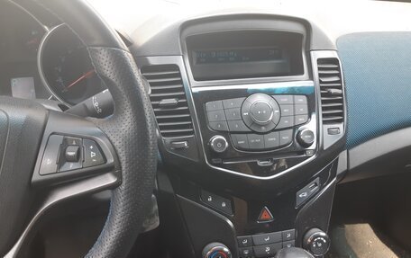 Chevrolet Cruze II, 2011 год, 650 000 рублей, 2 фотография