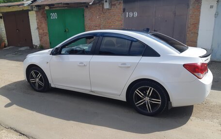 Chevrolet Cruze II, 2011 год, 650 000 рублей, 4 фотография