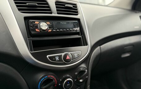 Hyundai Solaris II рестайлинг, 2012 год, 850 000 рублей, 17 фотография