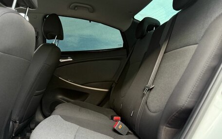 Hyundai Solaris II рестайлинг, 2012 год, 850 000 рублей, 16 фотография