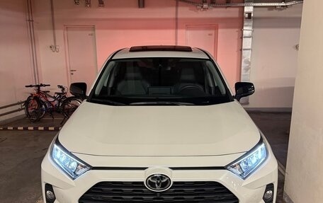 Toyota RAV4, 2022 год, 4 000 000 рублей, 7 фотография