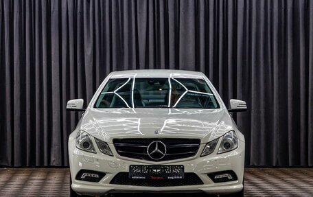 Mercedes-Benz E-Класс, 2010 год, 1 295 000 рублей, 2 фотография
