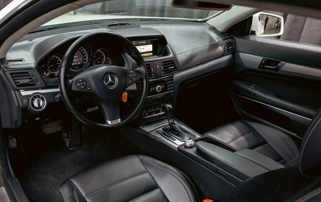 Mercedes-Benz E-Класс, 2010 год, 1 295 000 рублей, 13 фотография
