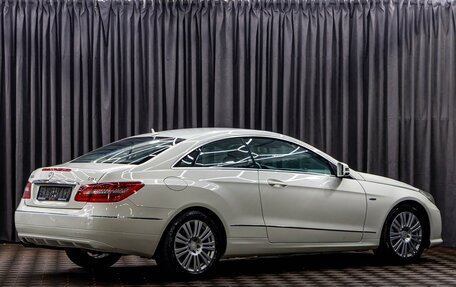 Mercedes-Benz E-Класс, 2010 год, 1 295 000 рублей, 6 фотография