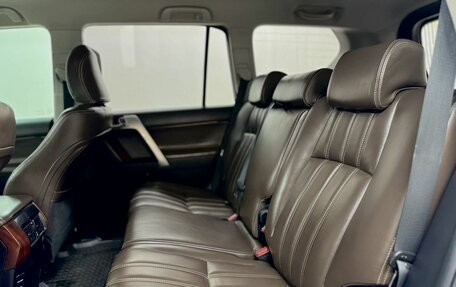Toyota Land Cruiser Prado 150 рестайлинг 2, 2014 год, 3 490 000 рублей, 14 фотография