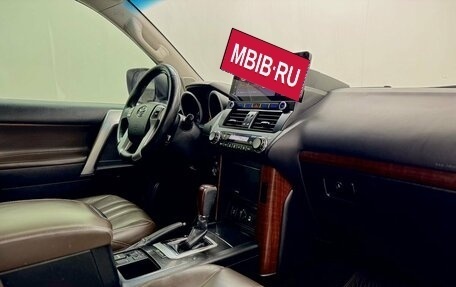 Toyota Land Cruiser Prado 150 рестайлинг 2, 2014 год, 3 490 000 рублей, 12 фотография