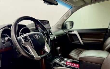 Toyota Land Cruiser Prado 150 рестайлинг 2, 2014 год, 3 490 000 рублей, 11 фотография