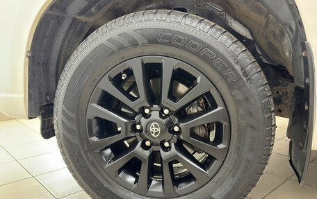 Toyota Land Cruiser Prado 150 рестайлинг 2, 2014 год, 3 490 000 рублей, 22 фотография