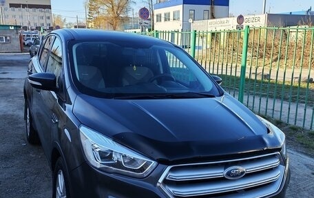 Ford Kuga III, 2017 год, 1 750 000 рублей, 2 фотография