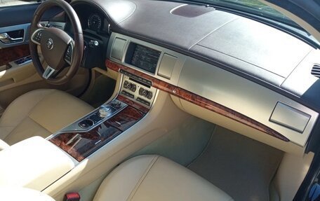 Jaguar XF I рестайлинг, 2013 год, 1 950 000 рублей, 18 фотография