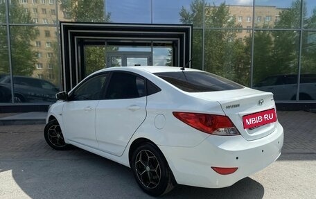 Hyundai Solaris II рестайлинг, 2011 год, 767 000 рублей, 4 фотография