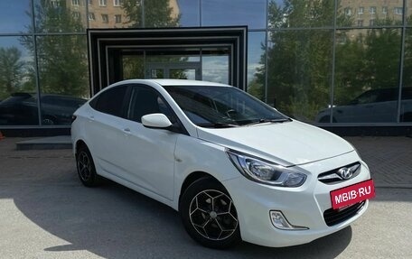 Hyundai Solaris II рестайлинг, 2011 год, 767 000 рублей, 3 фотография