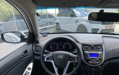 Hyundai Solaris II рестайлинг, 2011 год, 767 000 рублей, 16 фотография