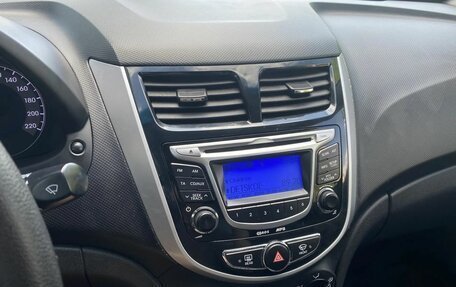 Hyundai Solaris II рестайлинг, 2011 год, 767 000 рублей, 31 фотография