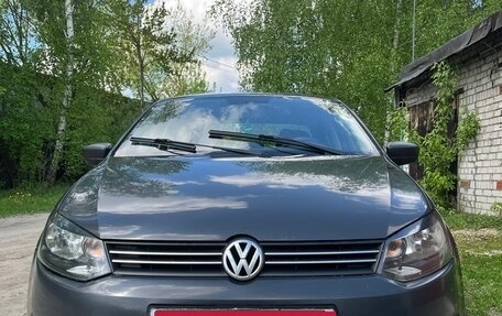 Volkswagen Polo VI (EU Market), 2012 год, 520 000 рублей, 1 фотография