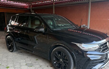 Volkswagen Tiguan II, 2021 год, 3 770 000 рублей, 5 фотография