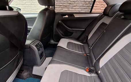 Volkswagen Jetta VI, 2016 год, 700 000 рублей, 6 фотография