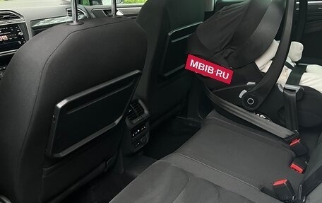 Volkswagen Tiguan II, 2018 год, 3 350 000 рублей, 7 фотография