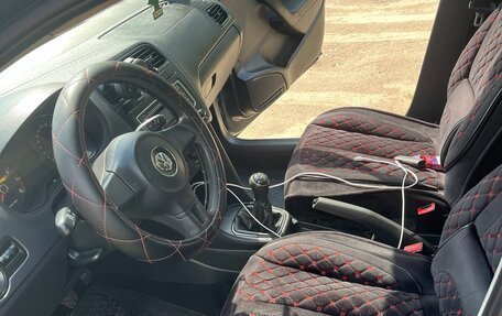 Volkswagen Polo VI (EU Market), 2012 год, 520 000 рублей, 11 фотография
