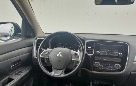 Mitsubishi Outlander III рестайлинг 3, 2014 год, 1 579 000 рублей, 12 фотография